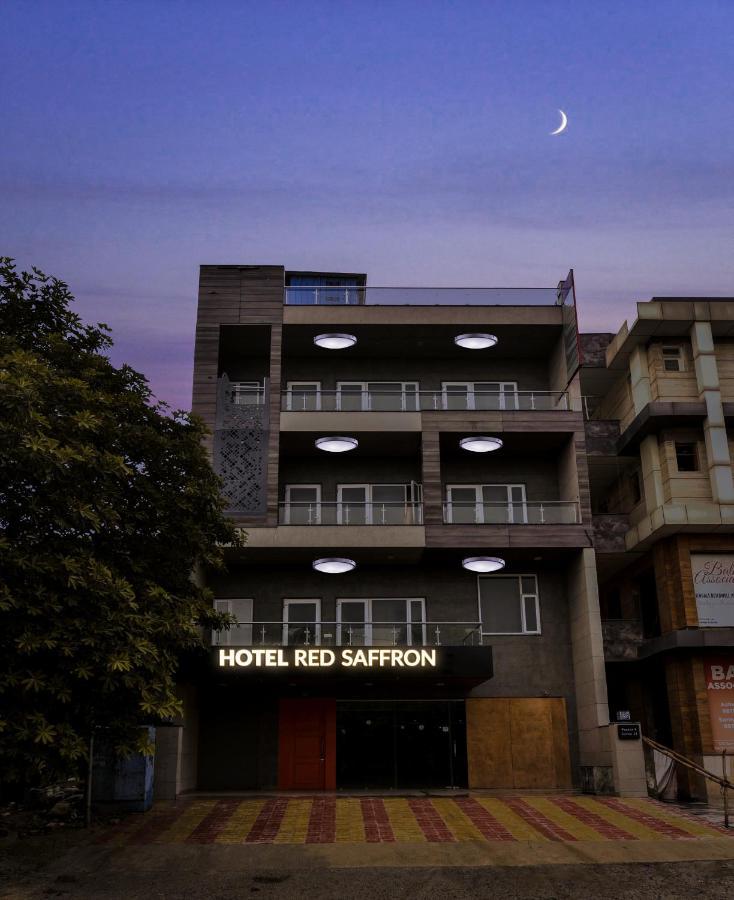 Hotel Red Saffron New Delhi Buitenkant foto